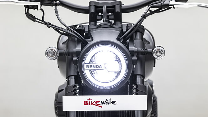 Keeway V302C Head Light