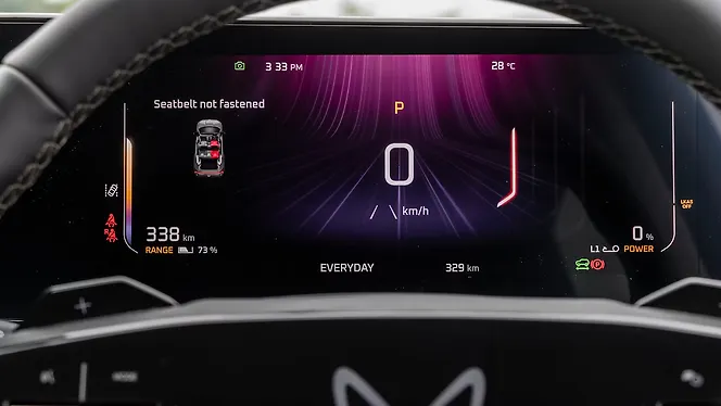 Mahindra XEV 9e Instrument Cluster
