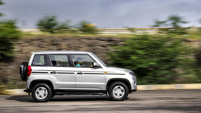 Mahindra Bolero Neo Right Side View