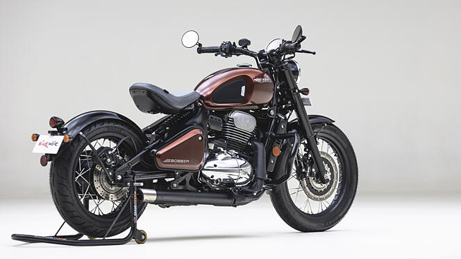 Jawa 42 Bobber Price - Mileage, Images, Colours | BikeWale