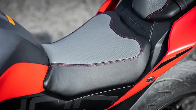 QJ Motor SRK 400 Seat