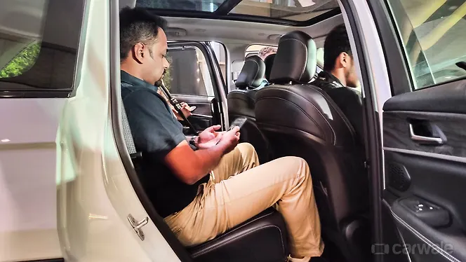 Jeep Grand Cherokee Second Row Seats