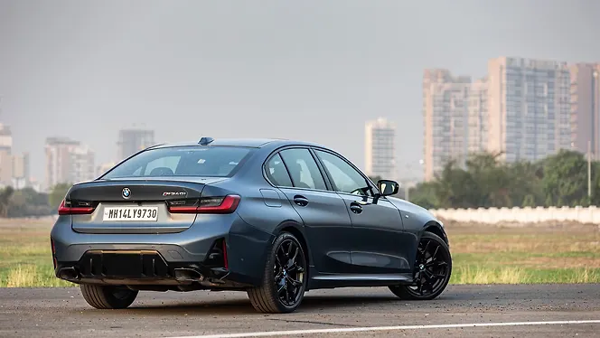 BMW M340i Right Rear Three Quarter