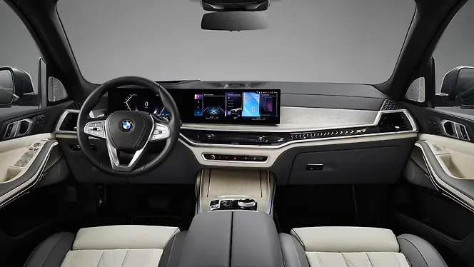 BMW X7 Facelift Dashboard