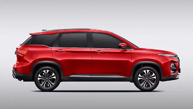 MG Hector Plus Right Side View