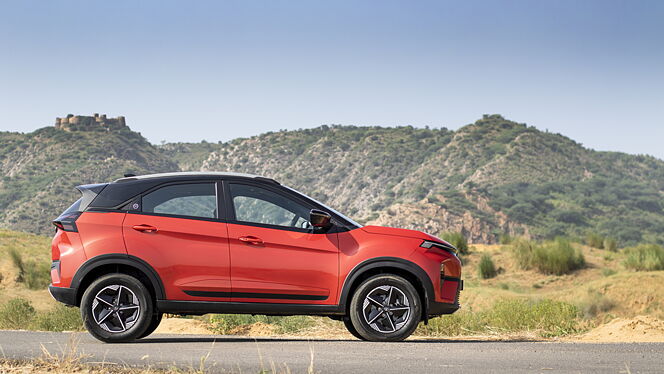 Tata Nexon Right Side View