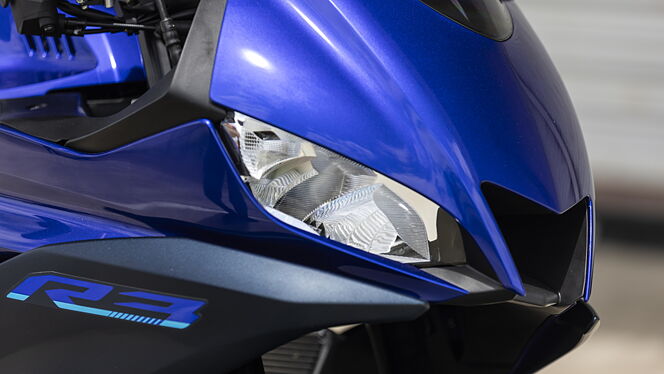 Yamaha YZF-R3 Head Light