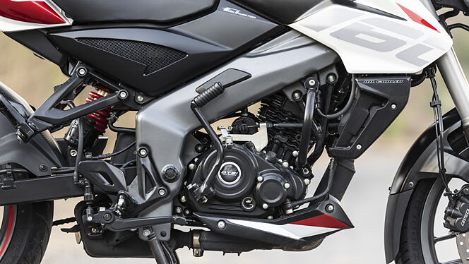 Bajaj Pulsar NS160 Engine From Right