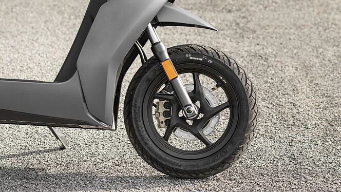 Ather 450S Front Wheel