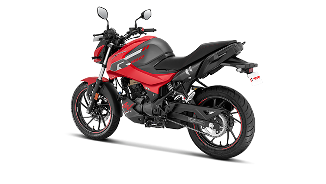 Hero Xtreme 160R 4V Left Rear Three Quarter