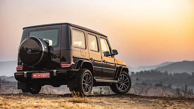 Mercedes-Benz G-Class Right Rear Three Quarter
