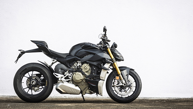 Ducati Streetfighter V4 Price - Mileage, Images, Colours | BikeWale