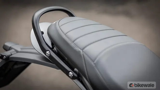 Triumph Old Generation Speed 400 2023 [2023-2024] Seat