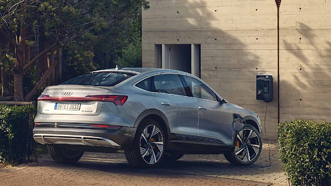 Audi Q8 Sportback E-tron Price - Images, Colours & Reviews - CarWale