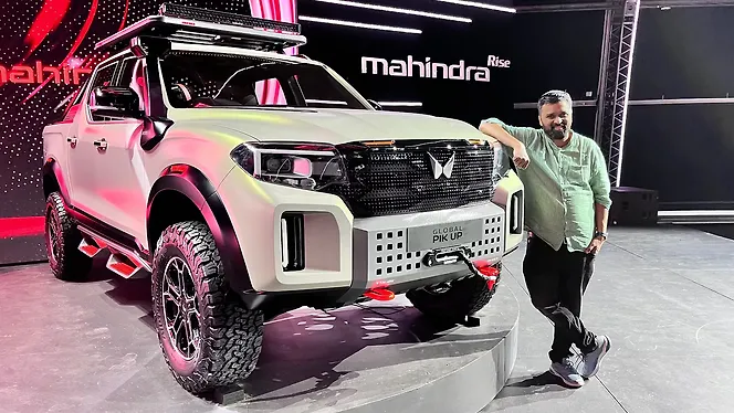 mahindra pickup top model