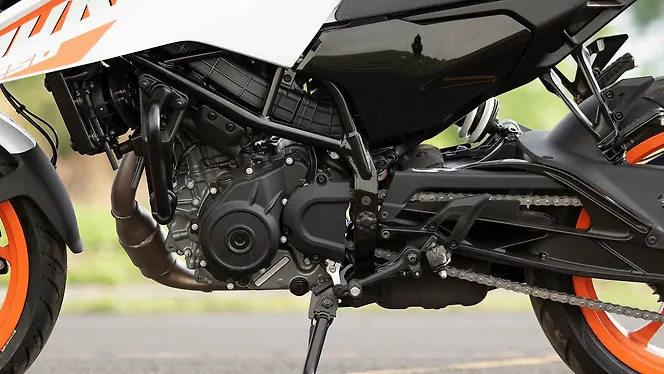 KTM 250 Duke Engine From Left