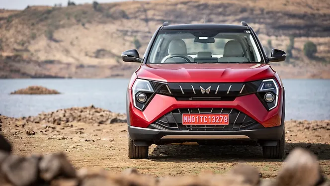 Mahindra XUV 3XO Front View