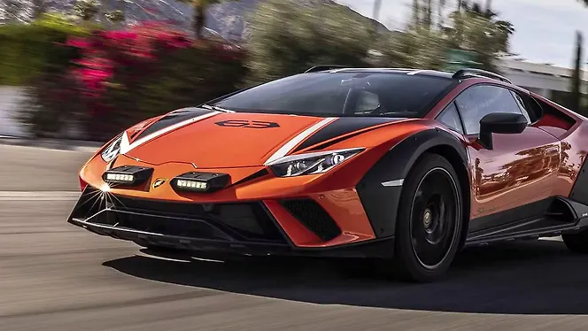 Lamborghini Huracan Sterrato Left Front Three Quarter