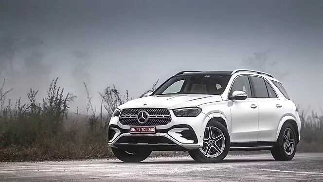 Mercedes-Benz GLE Left Front Three Quarter