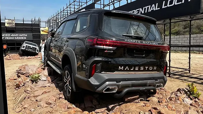MG Majestor Left Rear Three Quarter