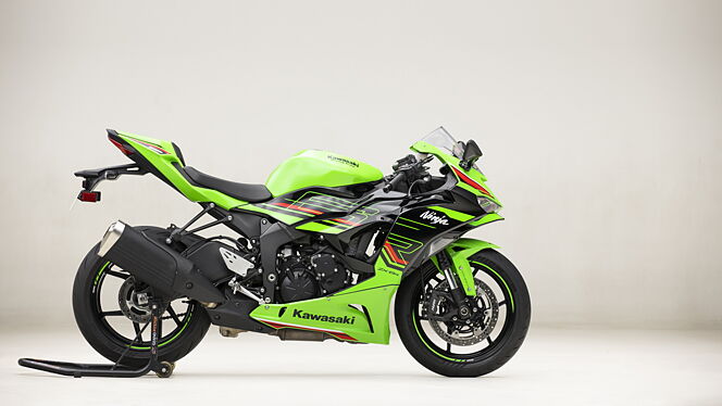 Kawasaki Ninja ZX-6R Price - Mileage, Images, Colours | BikeWale