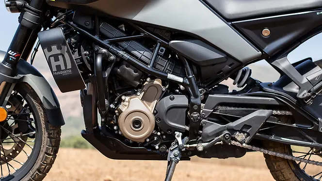 Husqvarna Svartpilen 401 Engine From Left