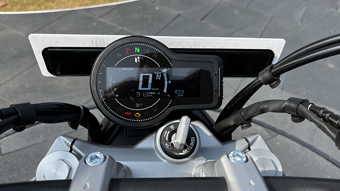 Hero Mavrick 440 TFT / Instrument Cluster