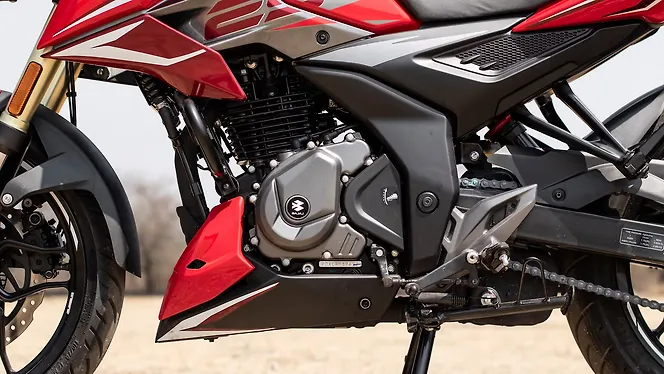 Bajaj Pulsar N250 Engine From Left