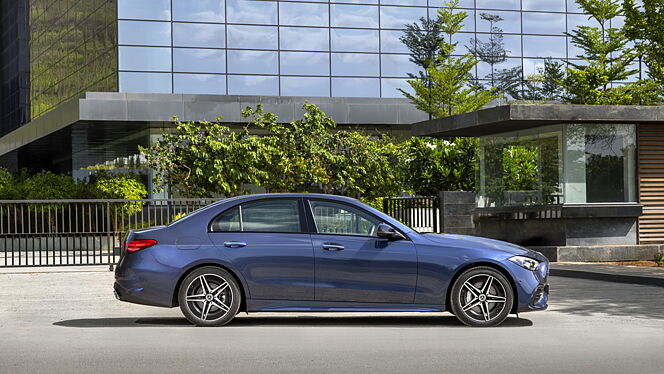 Mercedes-Benz C-Class Right Side View