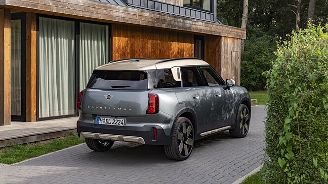 MINI Countryman Electric Rear View