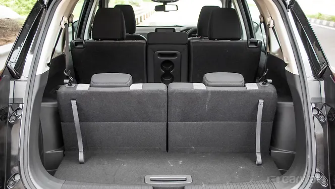 Nissan X-Trail Bootspace