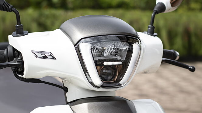 Hero Destini 125 Head Light