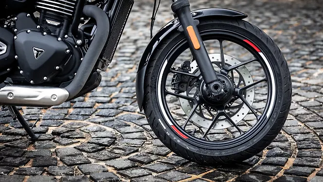 Triumph Speed T4 Front Wheel