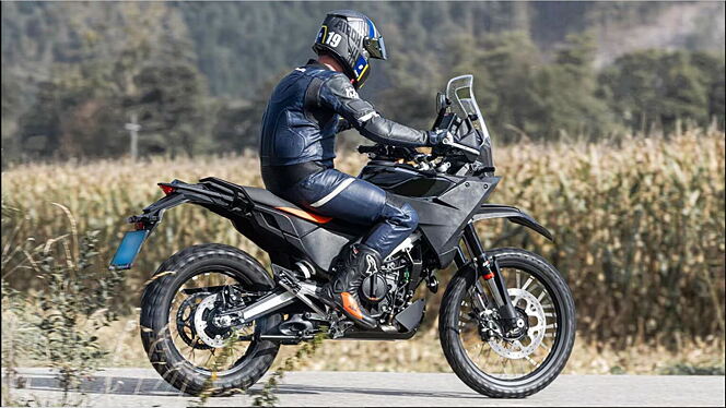 KTM 250 Adventure [2025] Right Rear Three Quarter