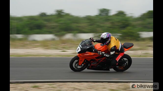 Yamaha YZF R1 Left Side View