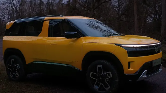 Tata Sierra right side view