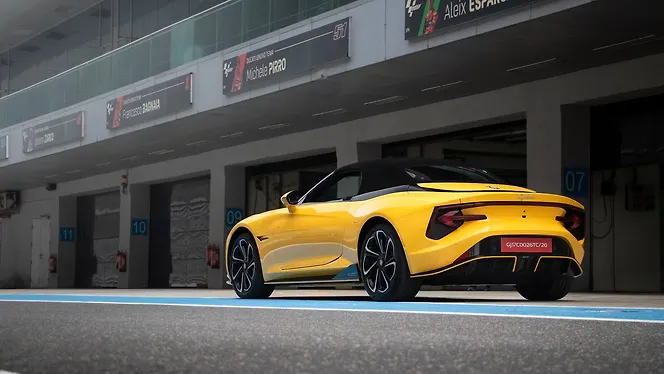 एमजी साइबरस्टर लेफ्ट रियर थ्री क्वार्टर