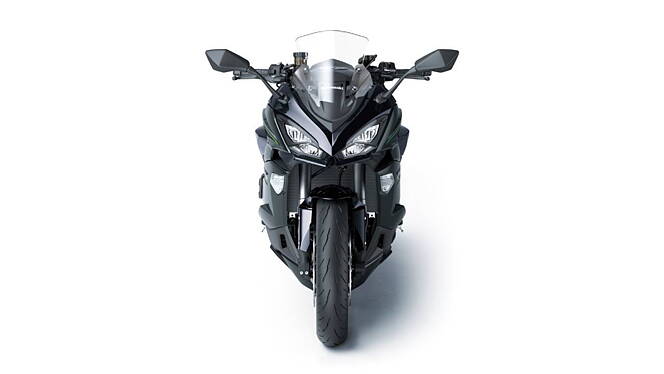 Kawasaki Ninja 1100SX Front View