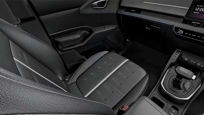 Kia Carens Clavis Front Row Seats