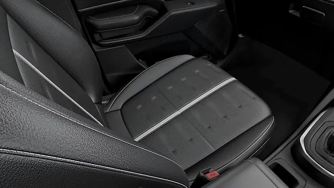Kia Carens Clavis Front Row Seats