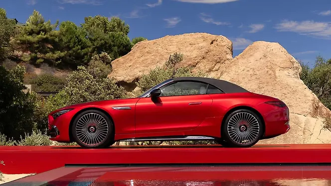 Mercedes-Benz Maybach SL 680 Left Side View