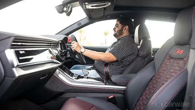 Audi RS Q8 Front Row Seats