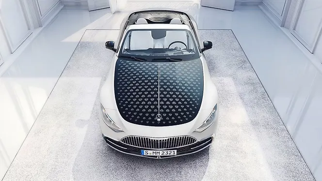 मर्सिडीज़ बेंज़ मायबाक SL 680 सामने का दृश्य