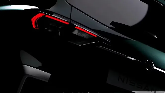 निसान ग्रैवाइट टेल लाइट / टेल लैंप