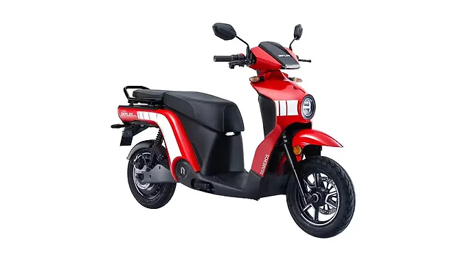 Numeros Motors Diplos Right Front Three Quarter