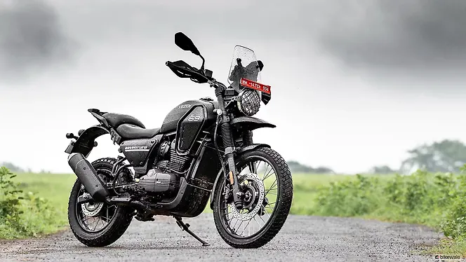 Yezdi Adventure [2025] Right Front Three Quarter