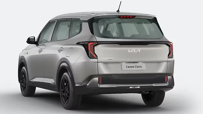 Kia Carens Clavis Left Rear Three Quarter