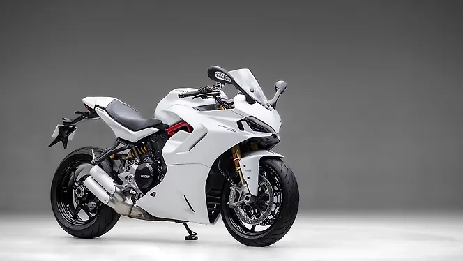 Ducati SuperSport Right Front Three Quarter