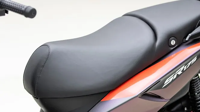 Aprilia SR 175 Seat