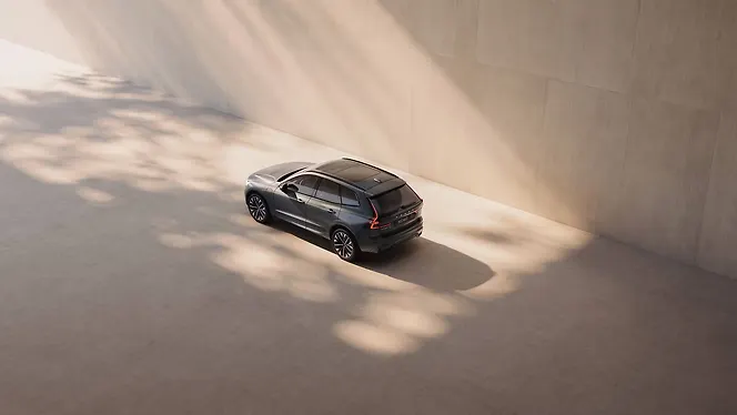 Volvo XC60 Left Rear Three Quarter